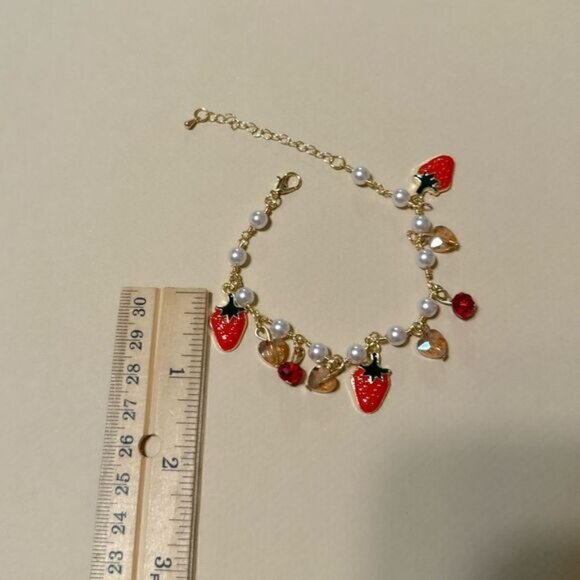 Strawberry bracelet N631 - Picture 4 of 4